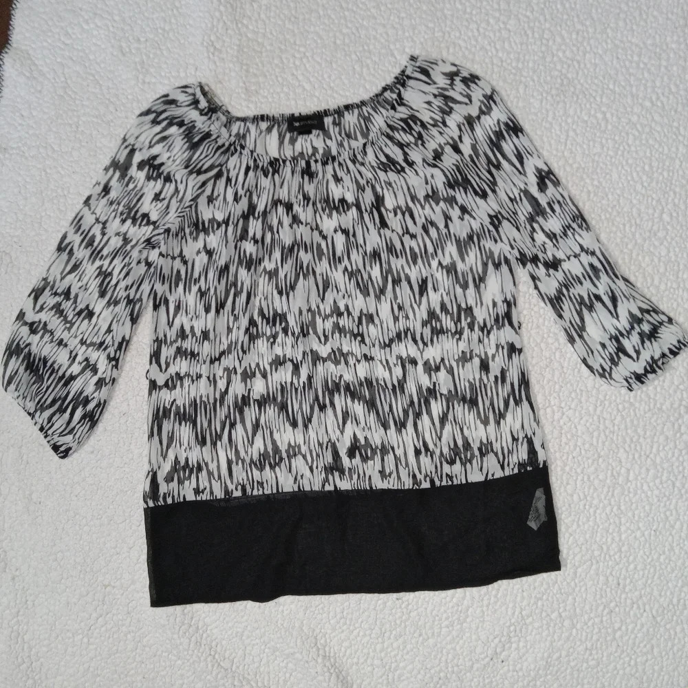 AB Studio EUC Black & White Sheer 3/4 Sleeve Top size small